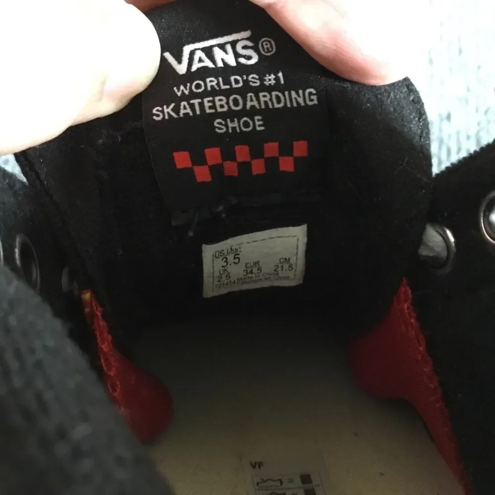 Vans Thrasher hi top skate shoes kids size 3.5